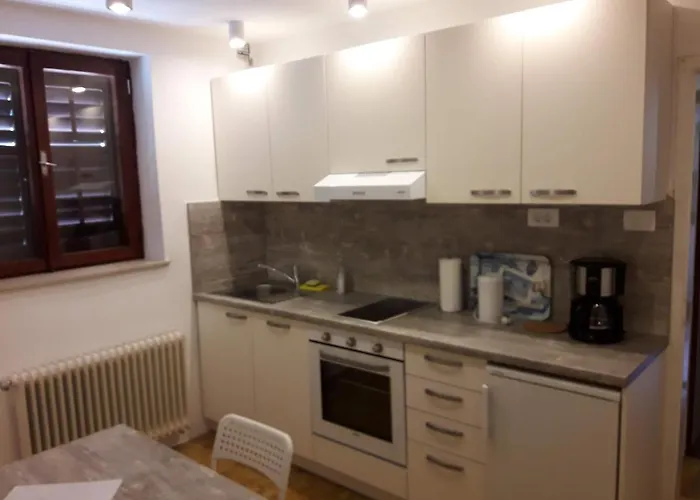 Apartma Kocevar アパート *