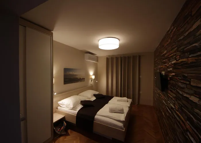 アパート Apartma Kocevar ポルトローシュ