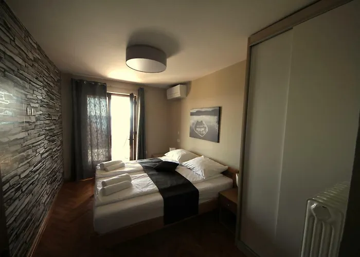 Apartma Kocevar アパート ポルトローシュ